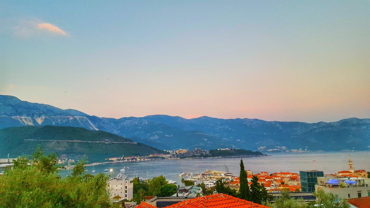 Sa Pogledom Na 4 Lägenhet Budva